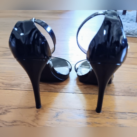 Brash Entertainment Strappy Stilettos~Size 8 - Picture 7 of 7